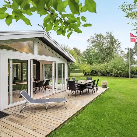 Cozy In Sydals With Kitchen Holiday home Skovby (Syddanmark)